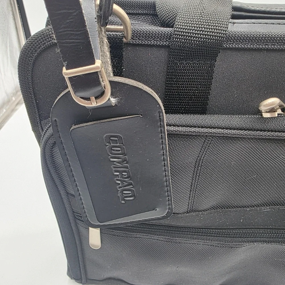Vintage Compaq Black Nylon Laptop Messenger Bag Briefcase With Strap 14.5x13x4in